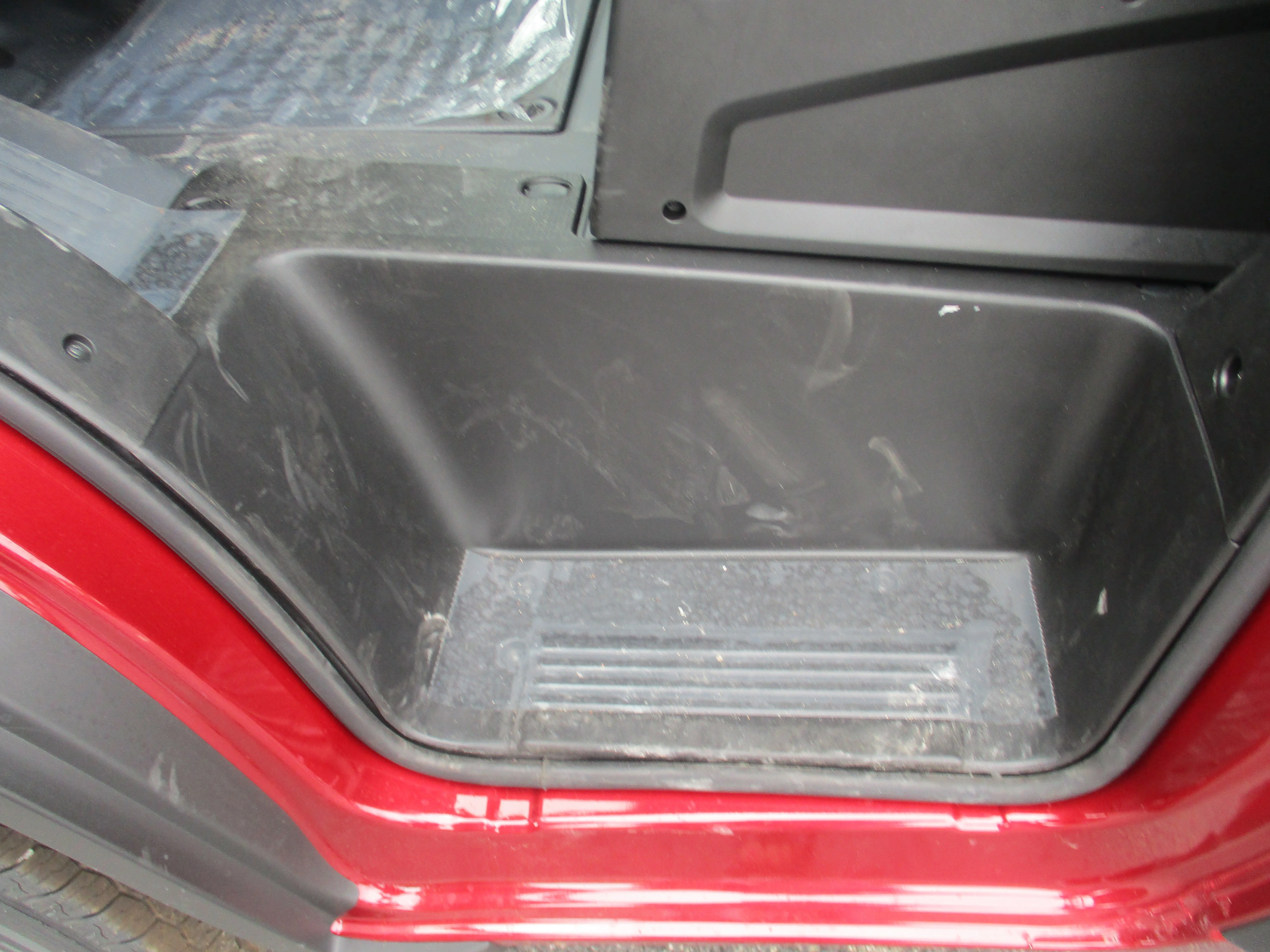 New 2026 Deep Cherry Red Crystal Pearl-Coat Exterior Paint RAM Tradesman 2500 High Roof 159 WB image 40