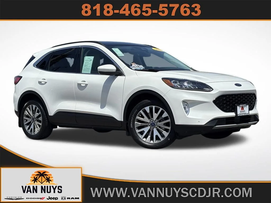 2022 Ford Escape Titanium AWD's photo