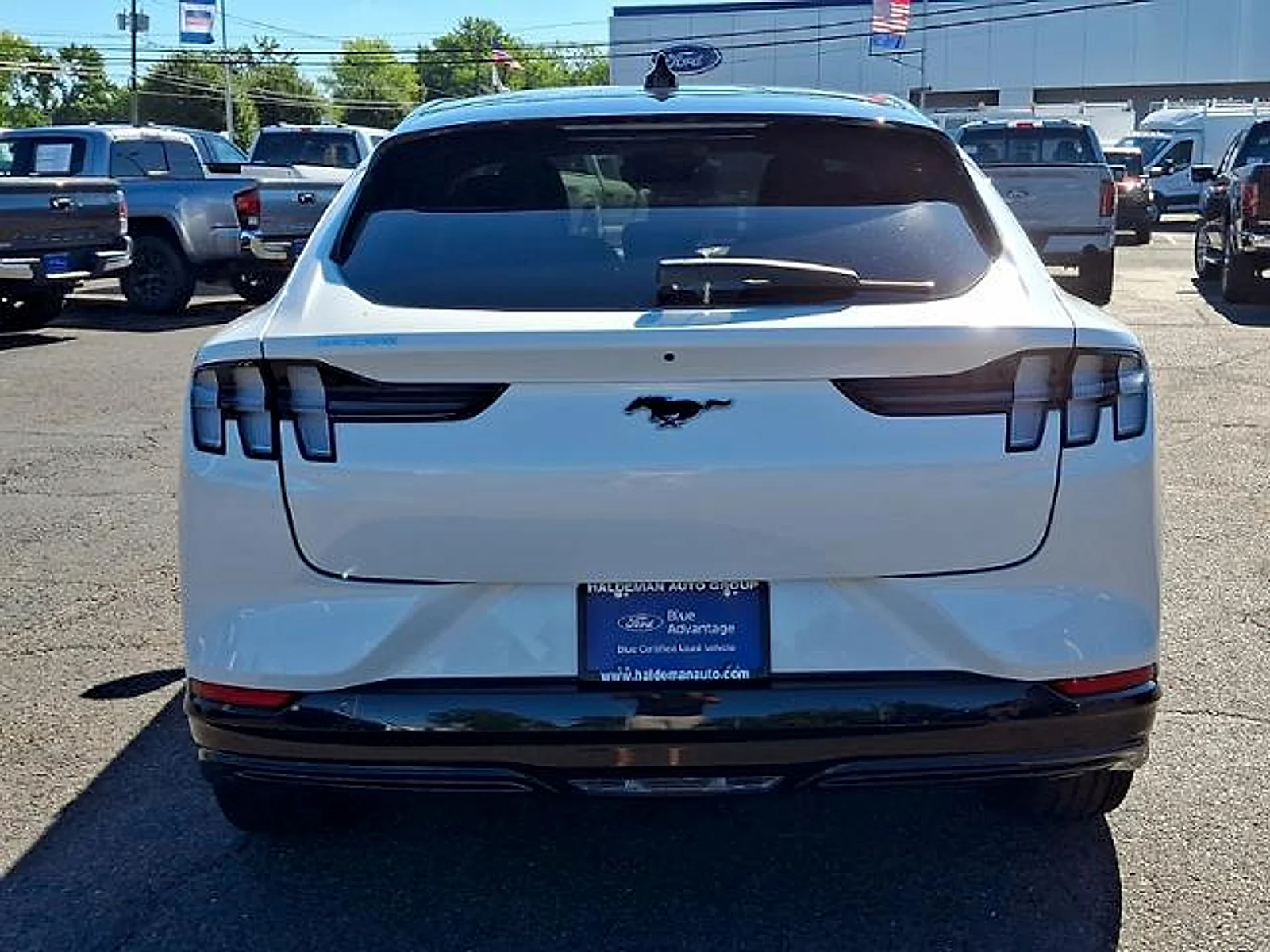 Used 2023 Star White Metallic Tri-Coat Ford Premium image 6