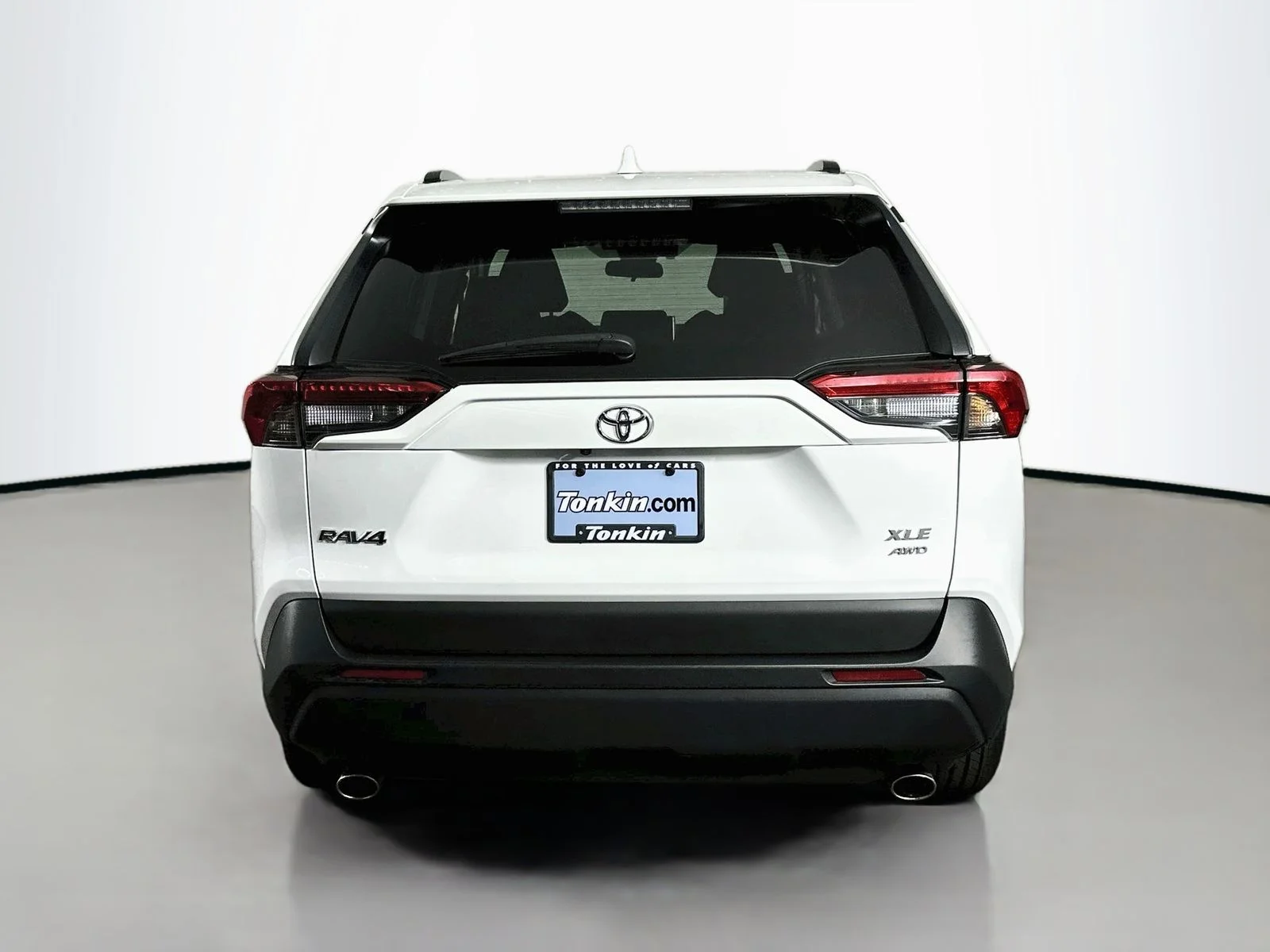 Used 2023 Ice Toyota XLE image 7