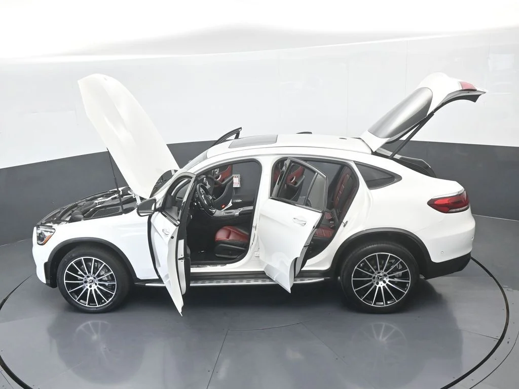 Used 2022 Diamond White Mercedes-Benz GLC 300 Coupe image 78