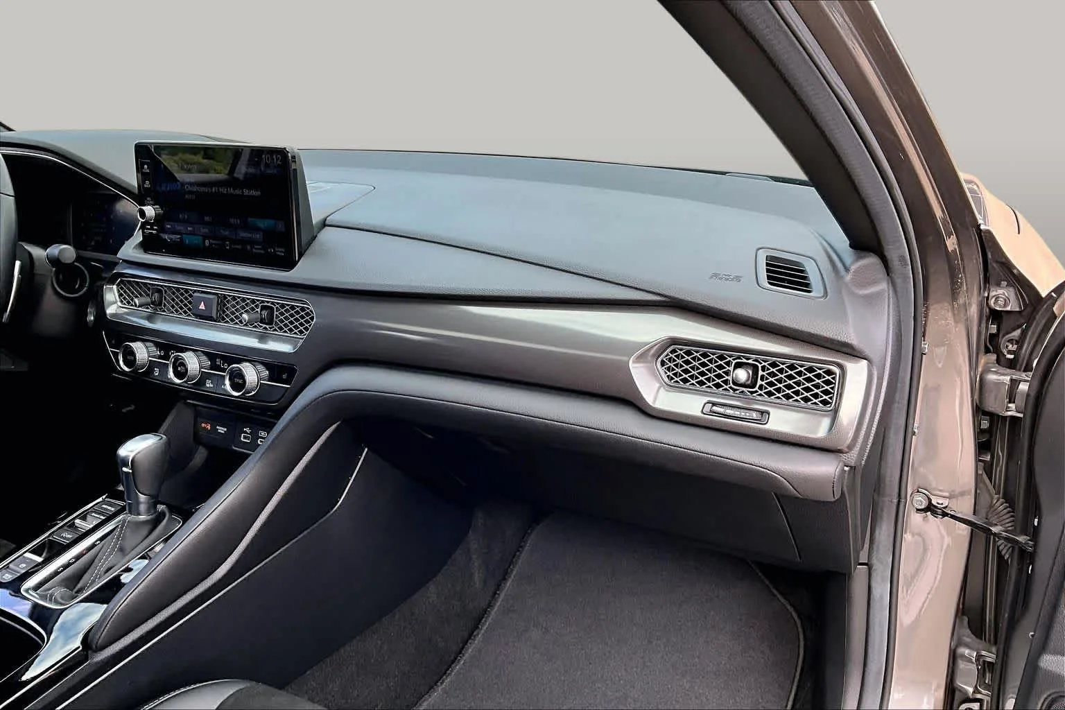 Used 2024 Liquid Carbon Metallic Acura w/A-Spec Technology Package image 18