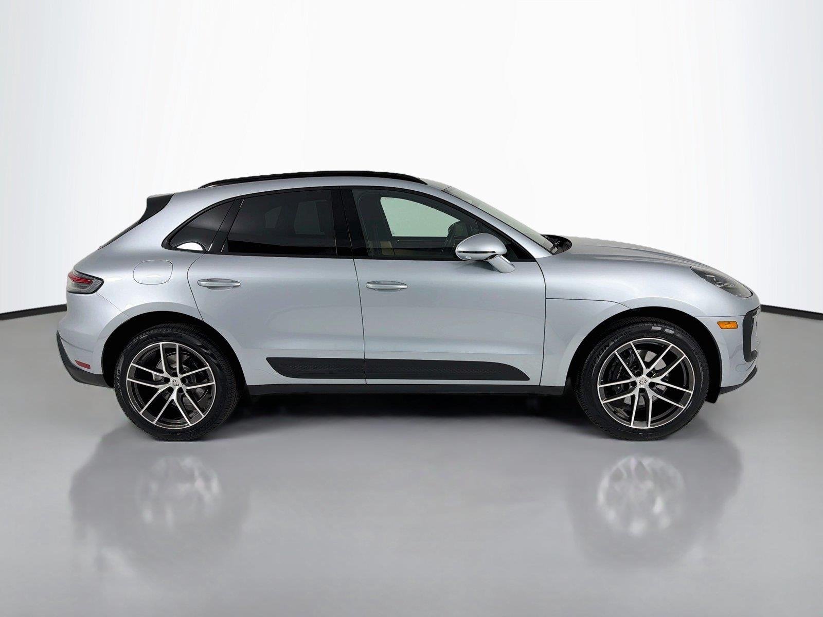 Used 2026 Dolomite Silver Metallic Porsche  image 31