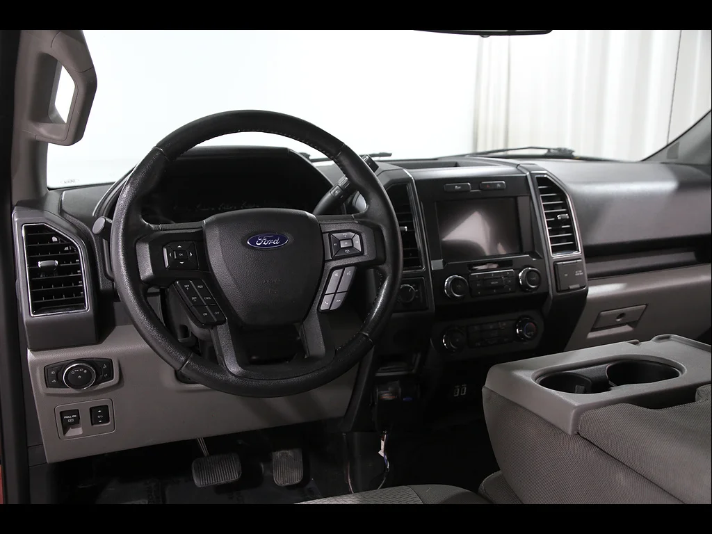 Used 2020 Rapid Red Metallic Tinted Clearcoat Ford XLT image 7
