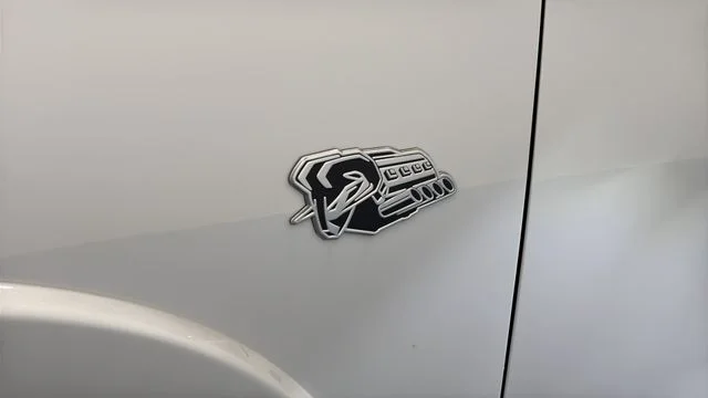 New 2026 Ivory White Tri-Coat Pearl-Coat Exterior Paint RAM Laramie image 48