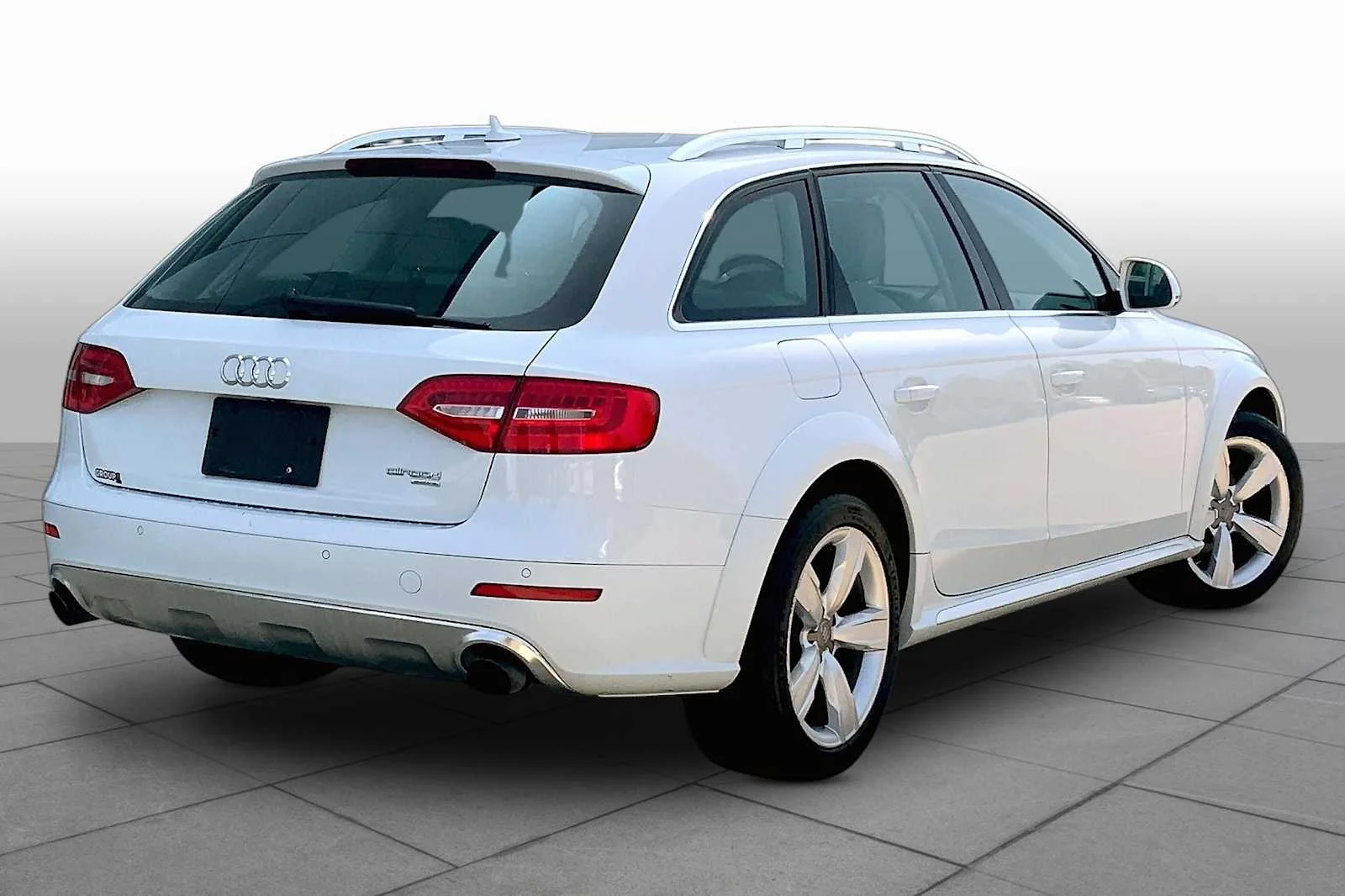 Pre-Owned 2014 Audi Allroad Premium Plus