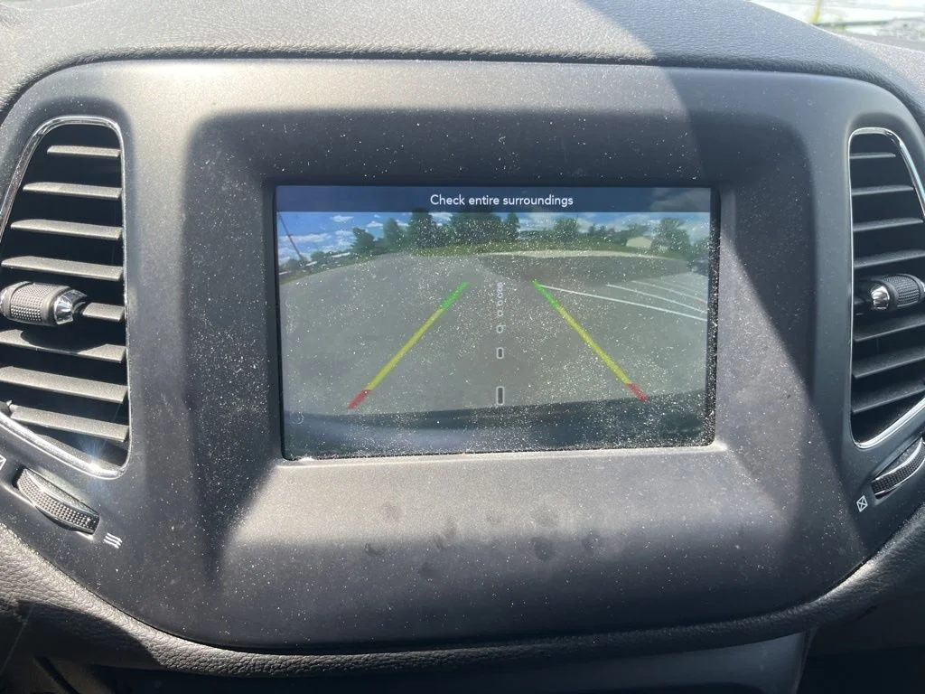 Used 2021 Gray Jeep Latitude image 23