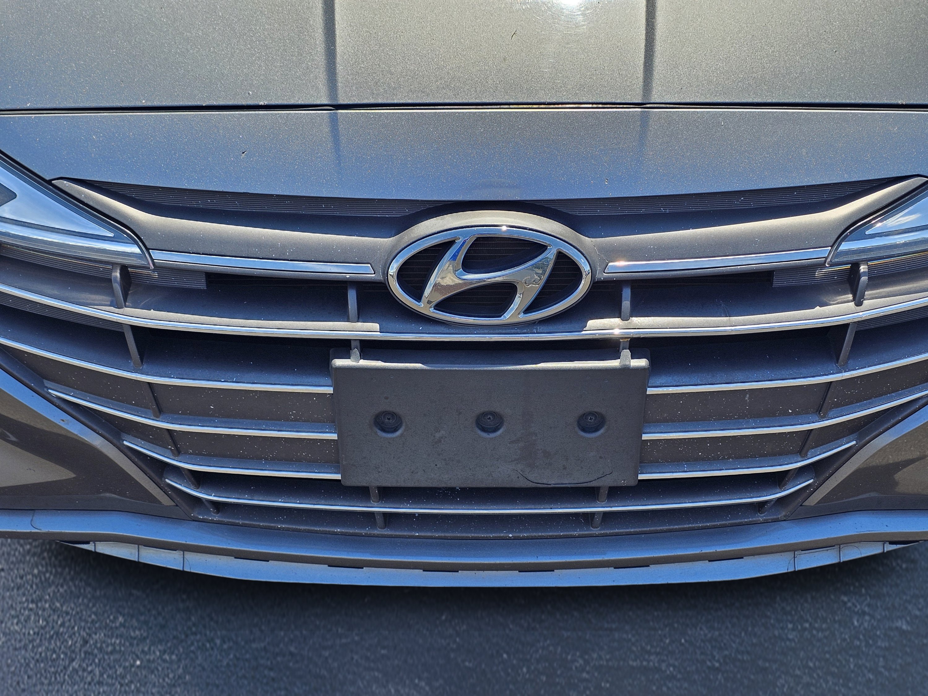 Used 2019 Machine Gray Hyundai SEL image 3