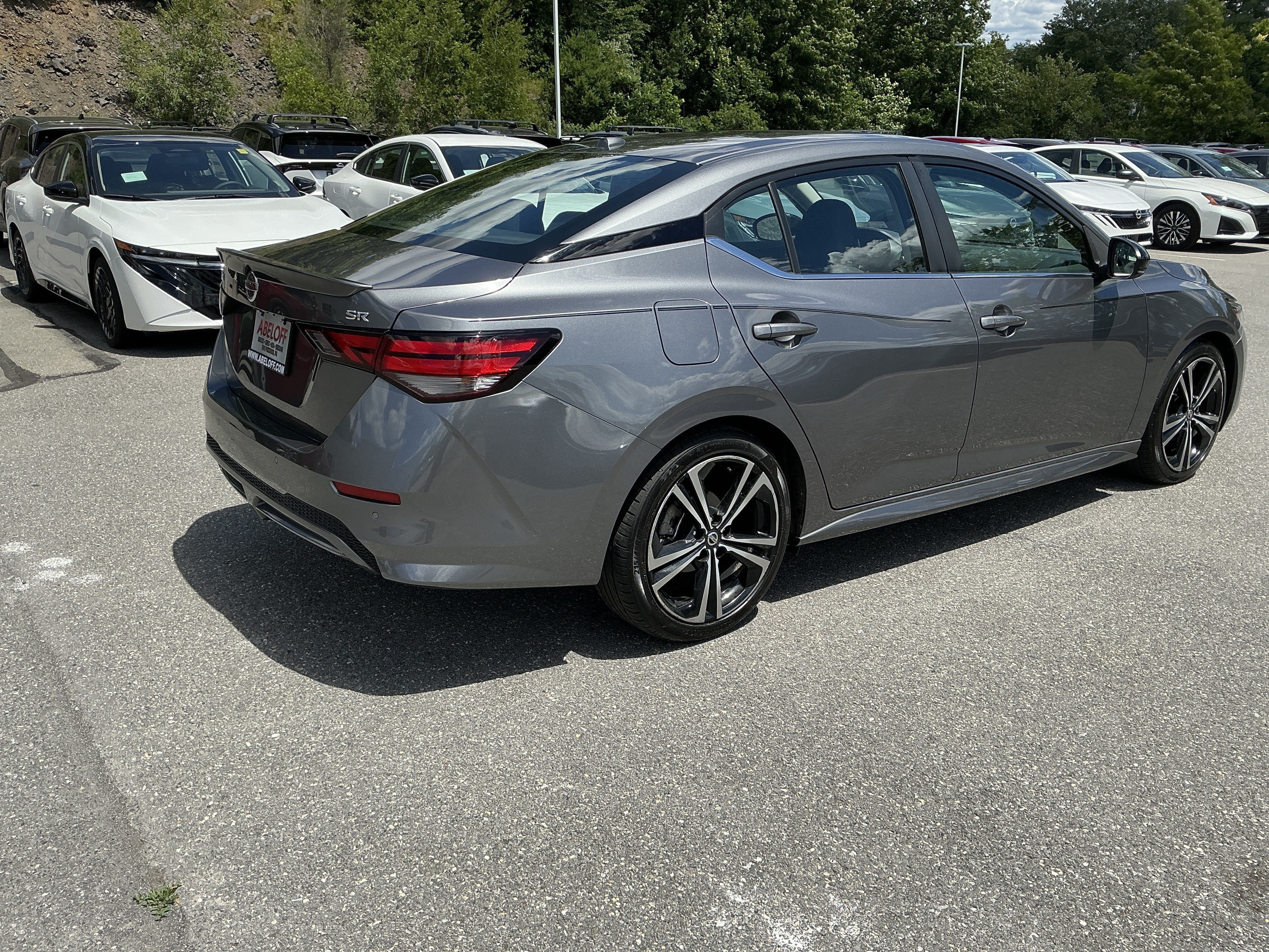 Used 2022 Gun Metallic Nissan SR image 3