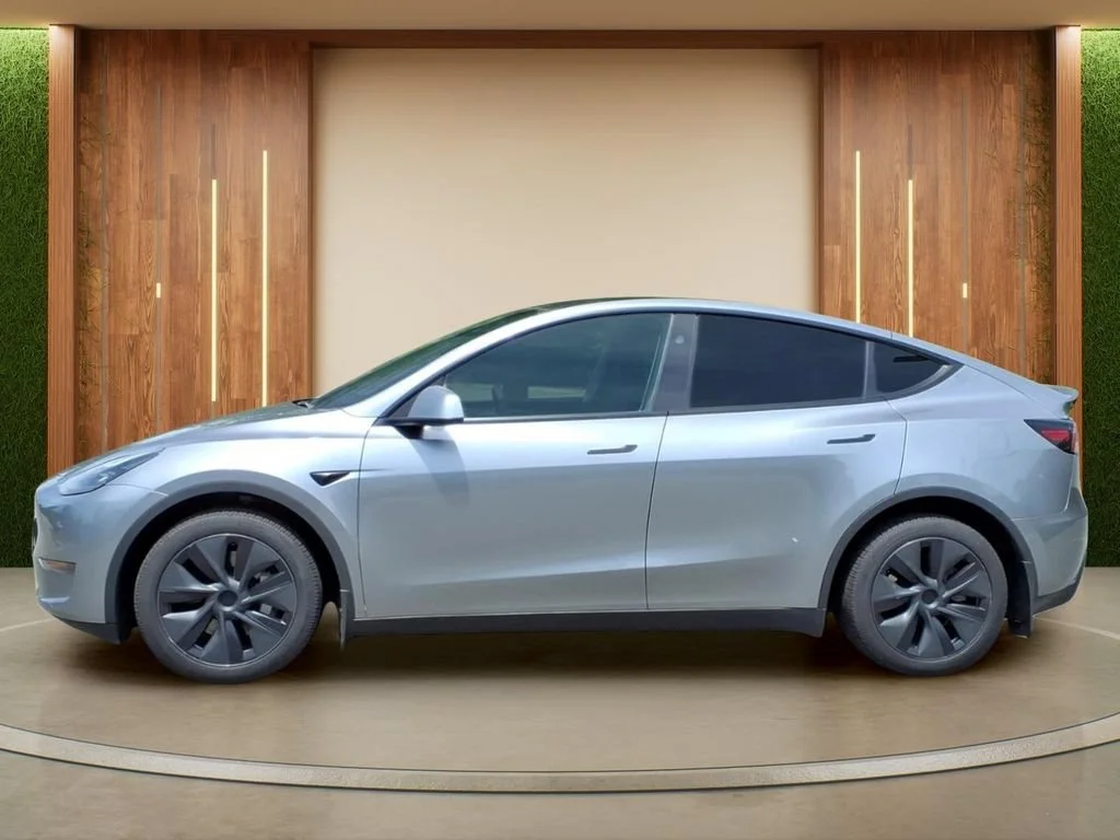 Used 2024 Gray Tesla Long Range Dual Motor All-Wheel Drive image 28