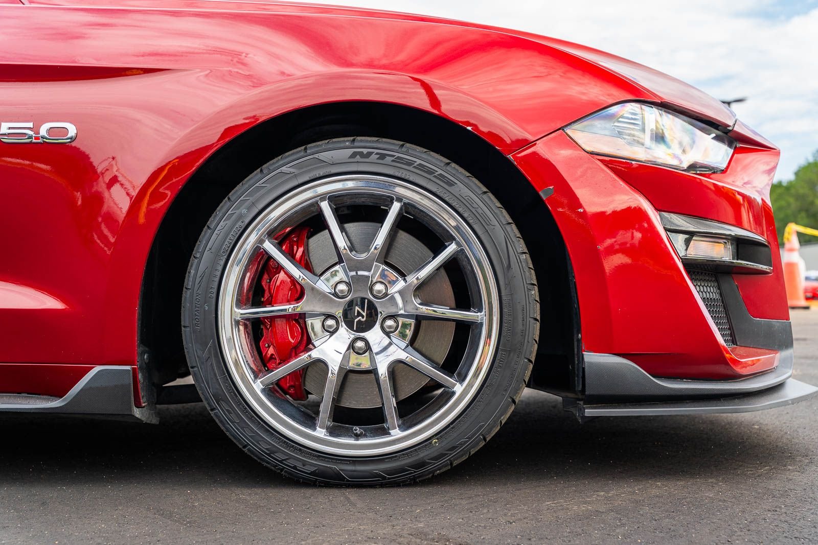 Used 2019 Red Ford GT Premium image 9