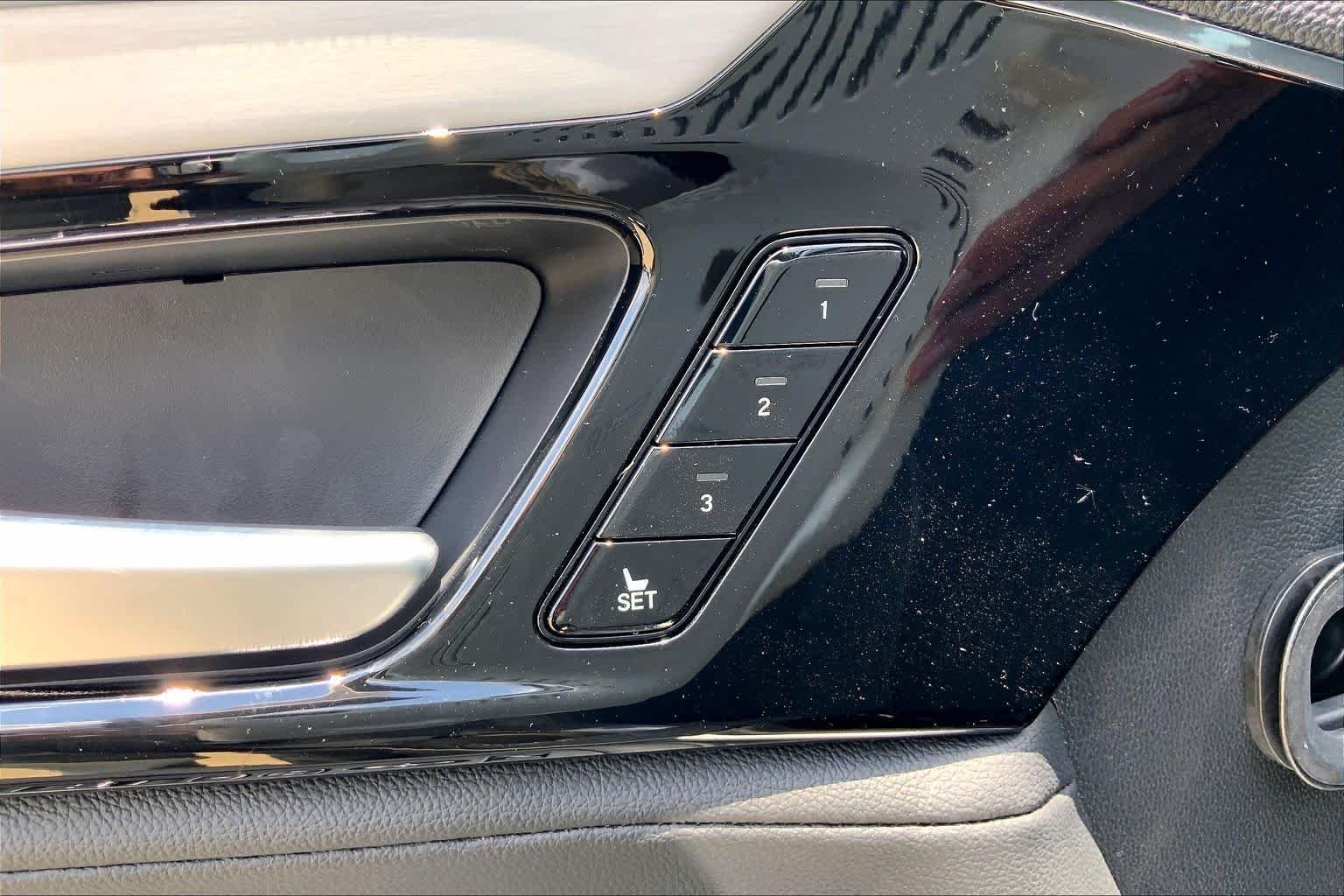 New 2026 Solar Silver Metallic Acura  image 20