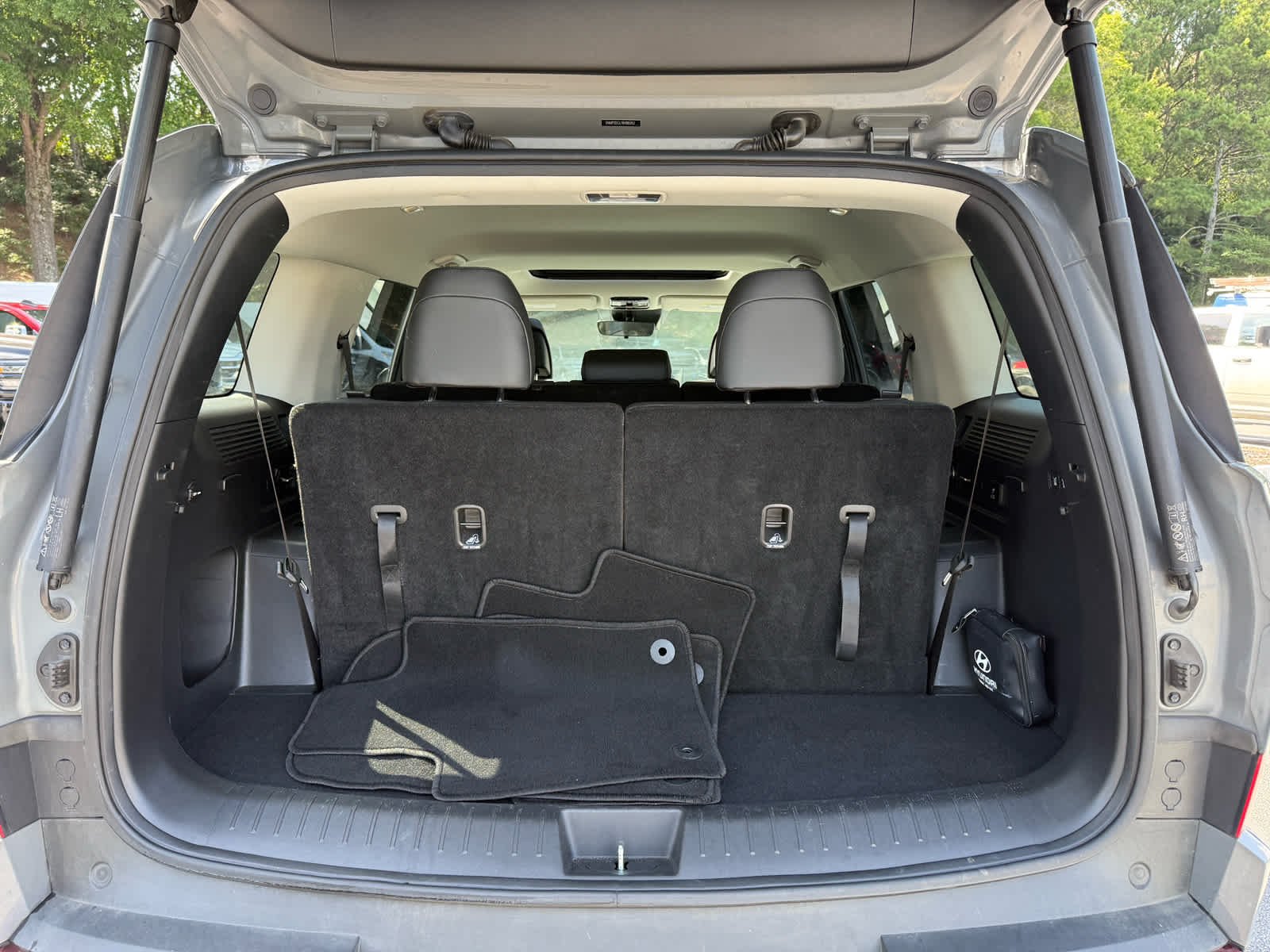 Used 2024 Hampton Gray Hyundai XRT image 28