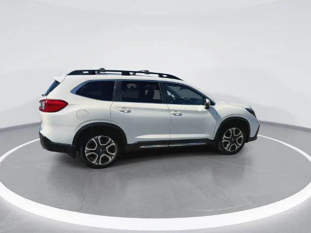 Used 2023 White Subaru Limited image 9