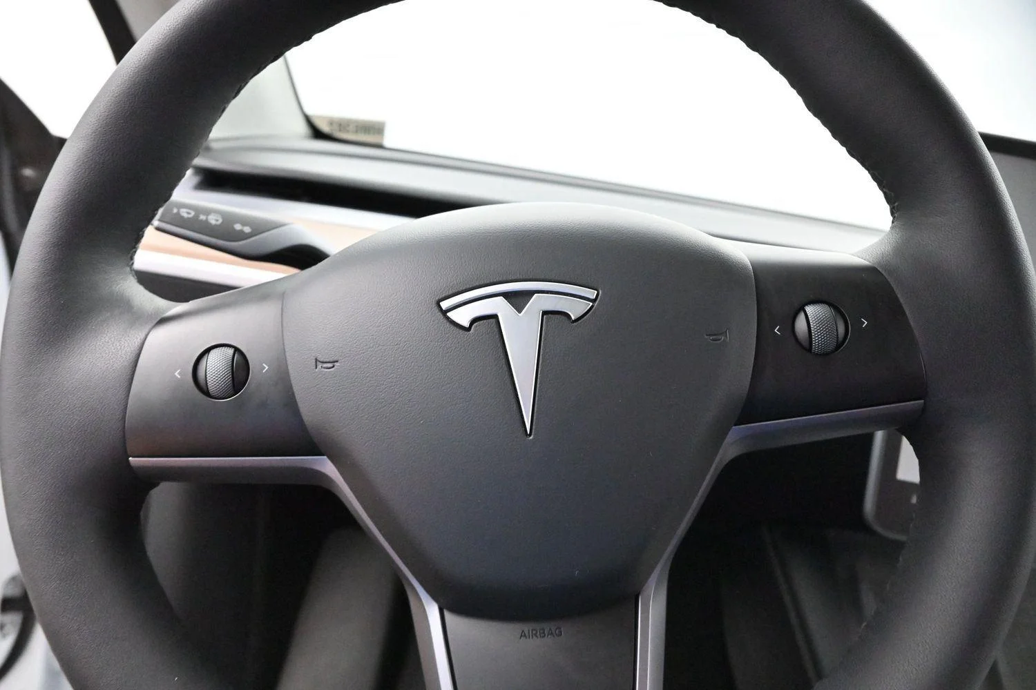 Used 2023  Tesla Performance image 17