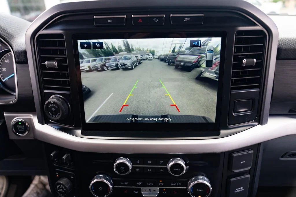 Used 2023 White Ford XLT image 15