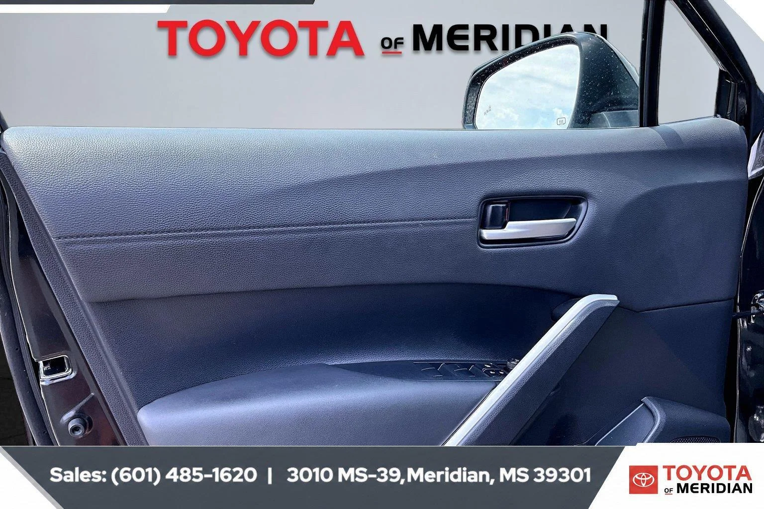 Used 2025 Jet Black Toyota XLE image 17