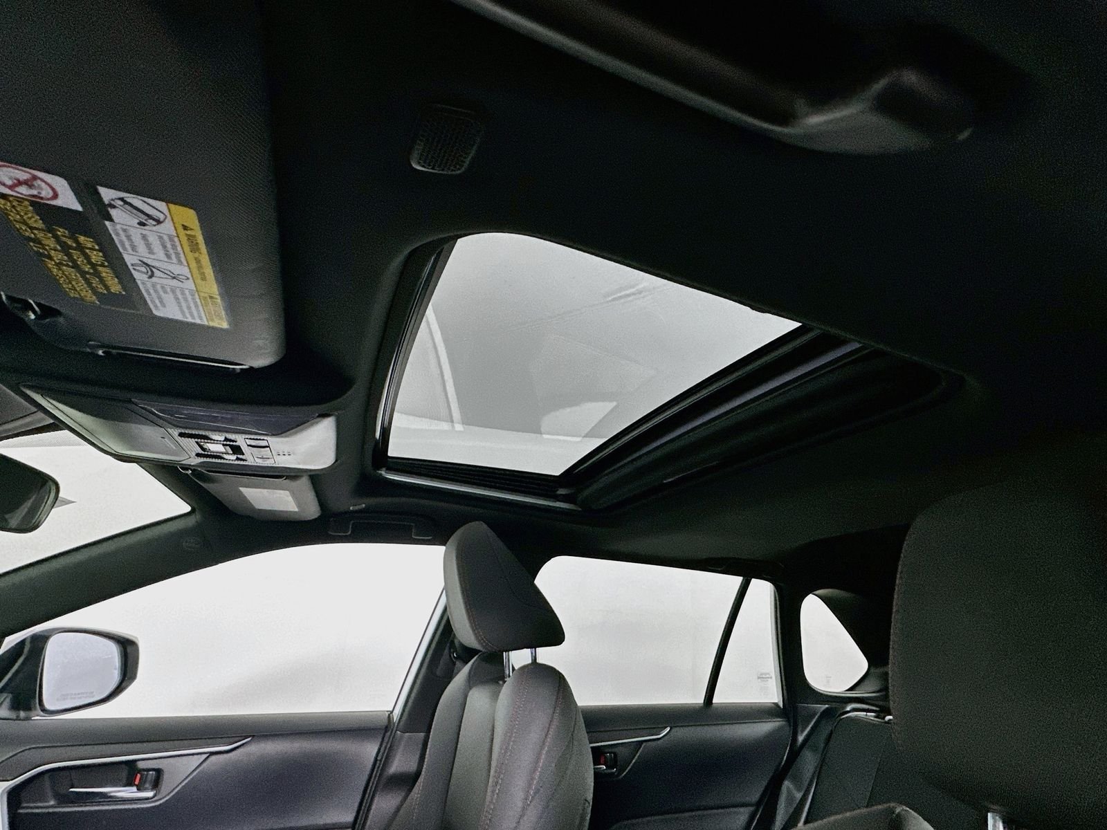 Used 2023 Ice Toyota SE image 21
