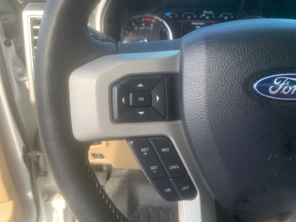 Used 2017 White Ford Lariat image 15