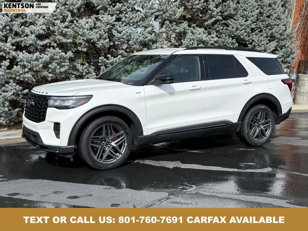 2025 Ford Explorer ST-LINE 4WD (PL535)'s photo