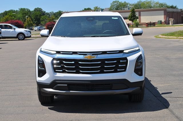 New 2026 Summit White Chevrolet LT image 6