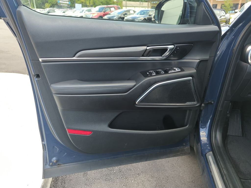 Used 2024 Black Kia SX-Prestige X-Line image 18