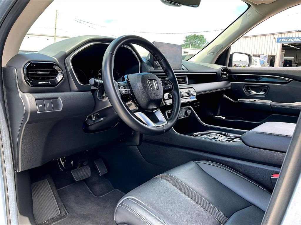 Used 2024 Blue Honda Touring image 8