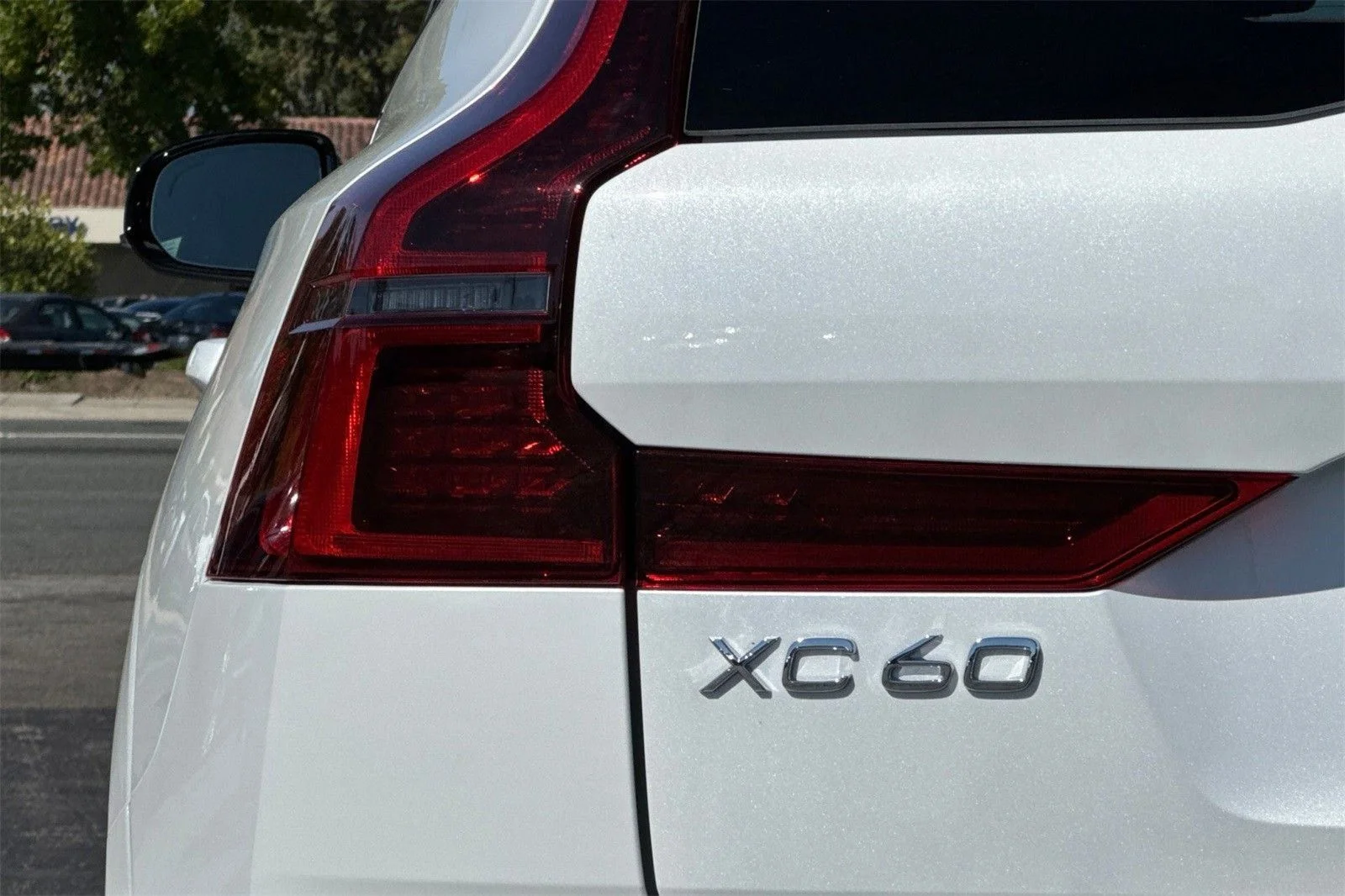 2026 Volvo XC60 Plus - Photo 28