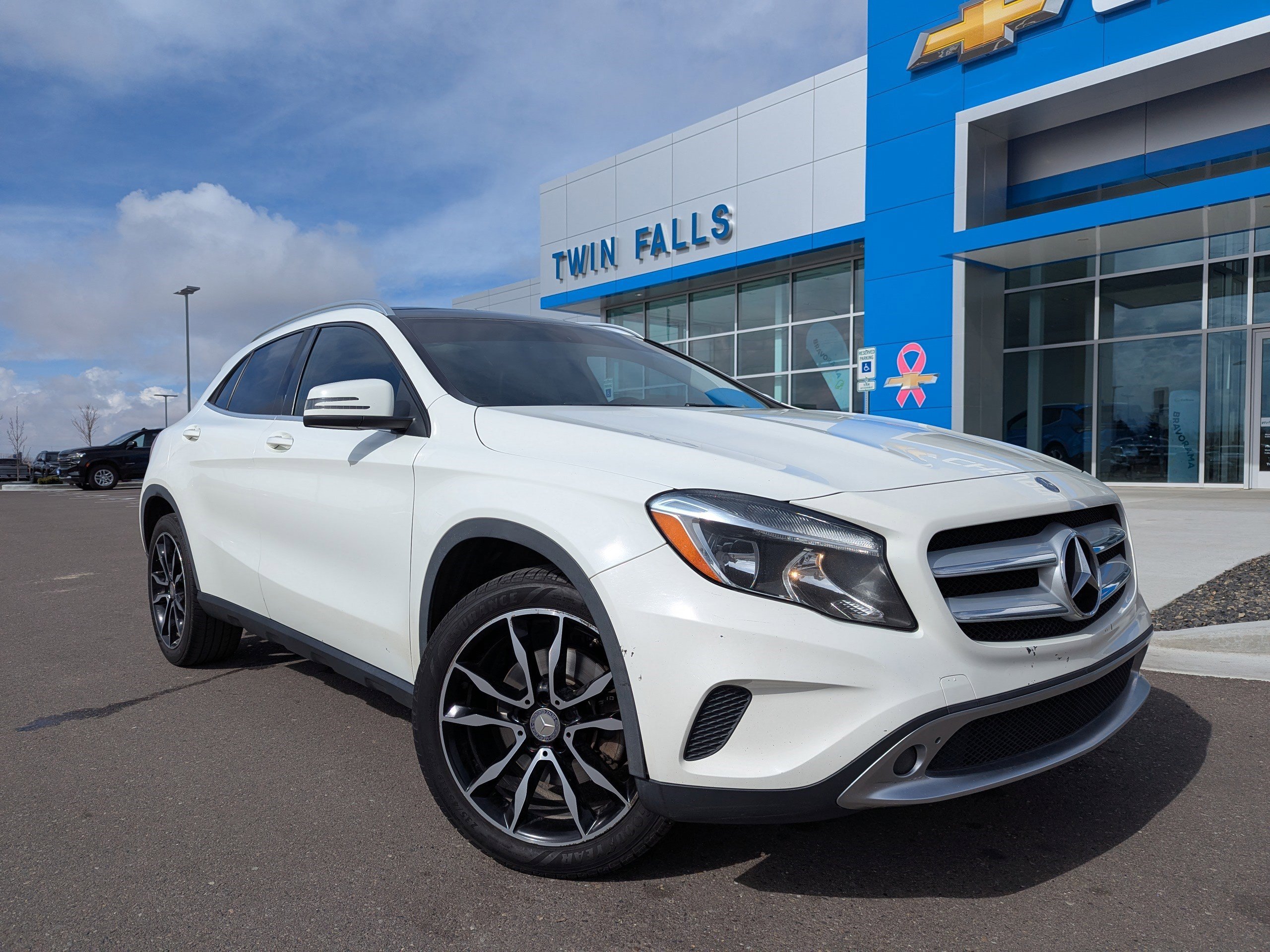 2015 Mercedes-Benz GLA GLA250 4MATIC's photo