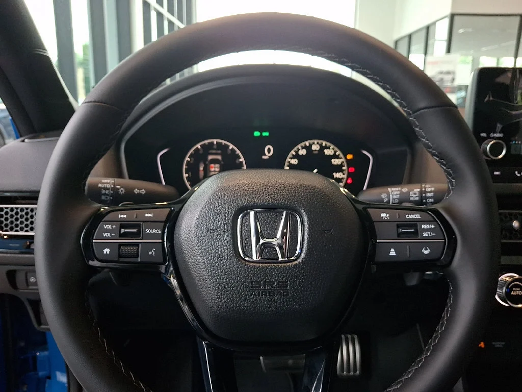 2026 Honda Civic Hatchback Sport - Photo 10