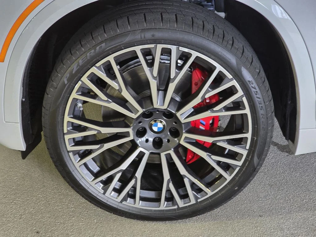 Used 2026 Alpine White BMW sDrive40i image 5