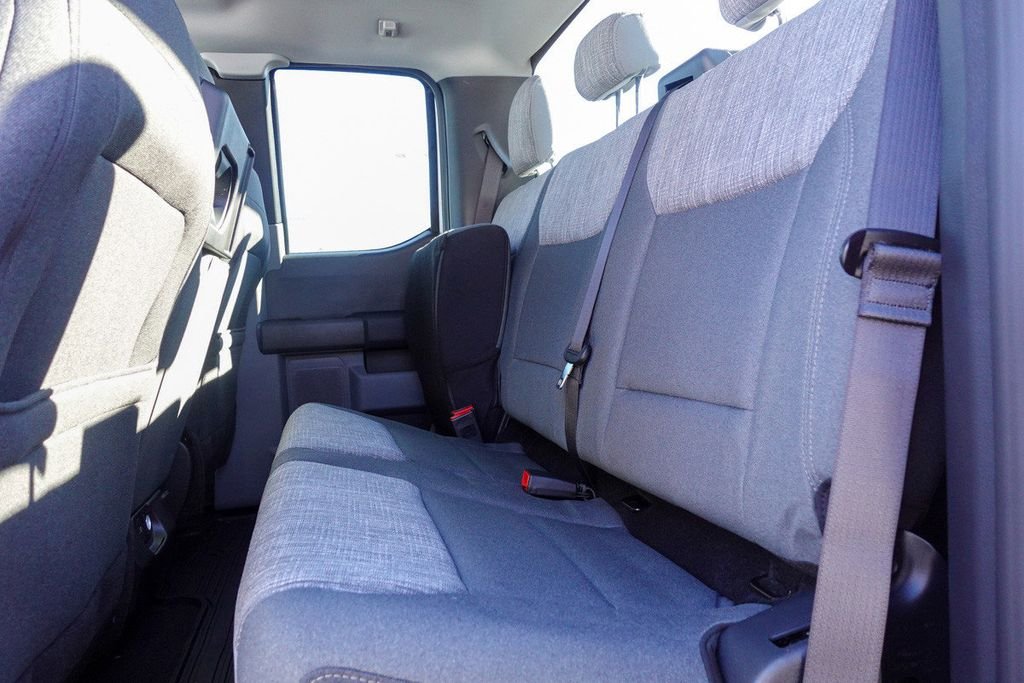 New 2026 Oxford White Ford F-250® XLT image 28