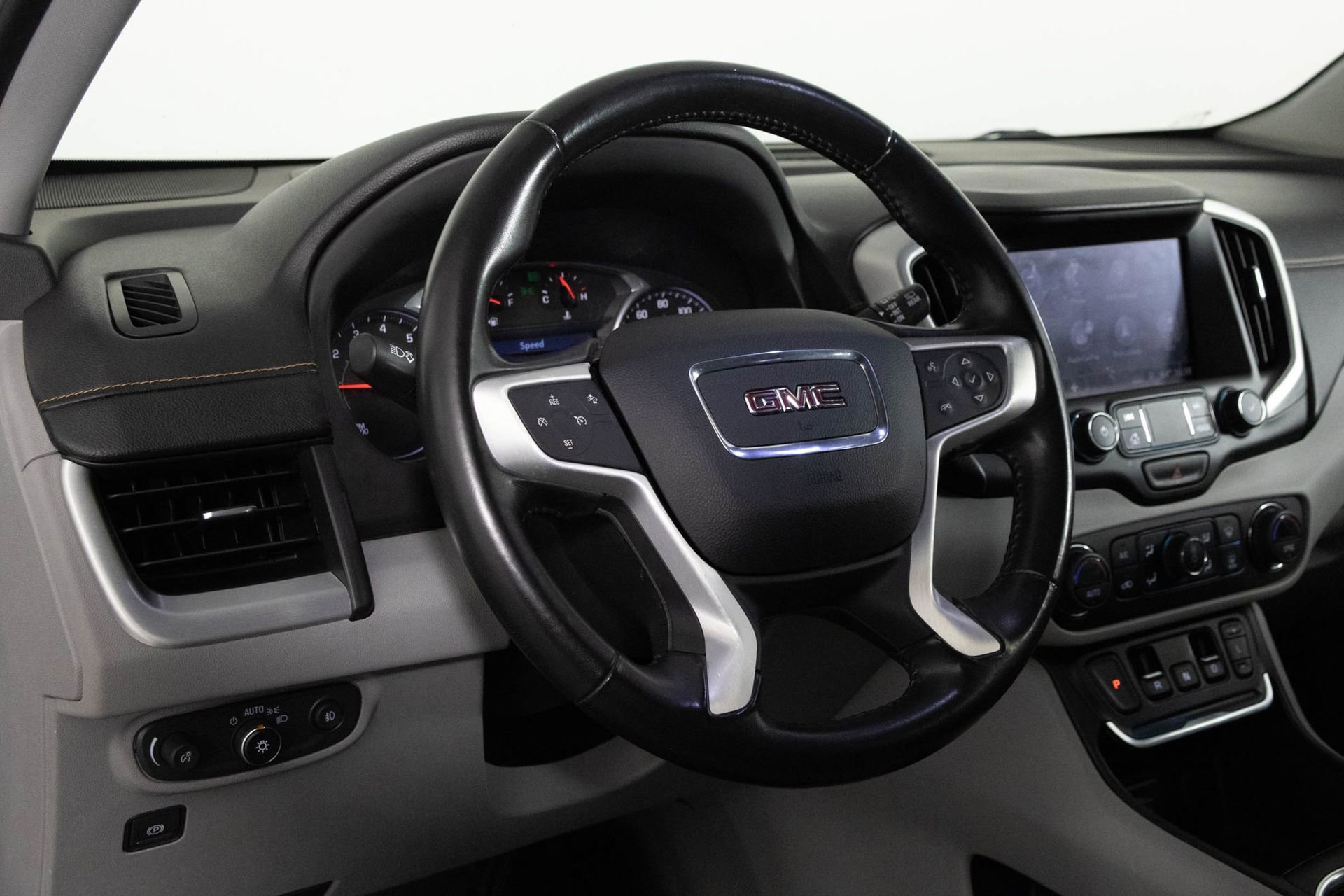 2020 GMC TERRAIN - Image 32