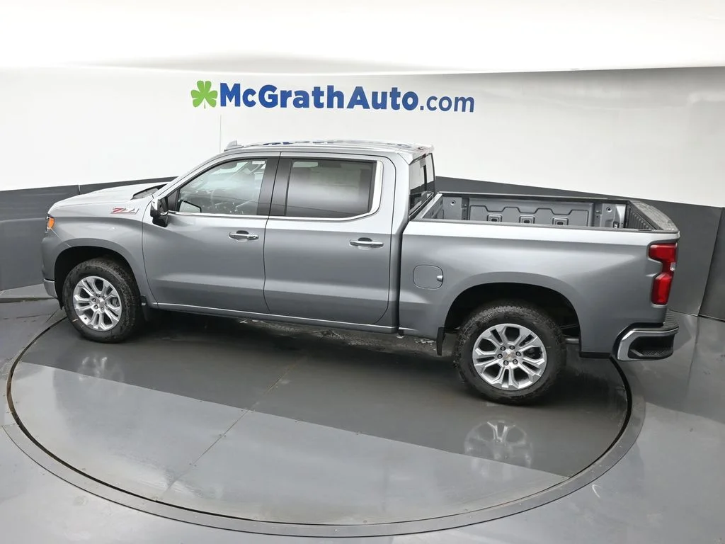 New 2026 Gray Chevrolet LTZ image 27
