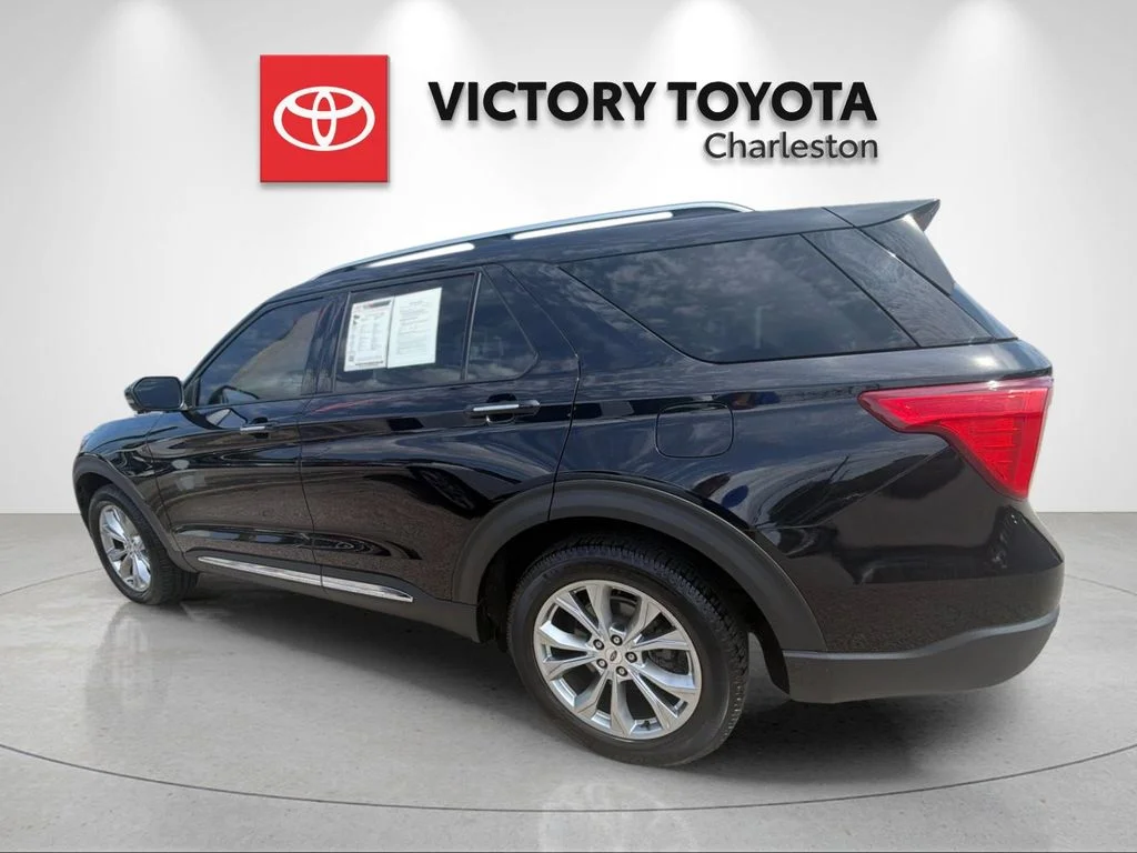 Used 2020 Black Ford Limited image 3