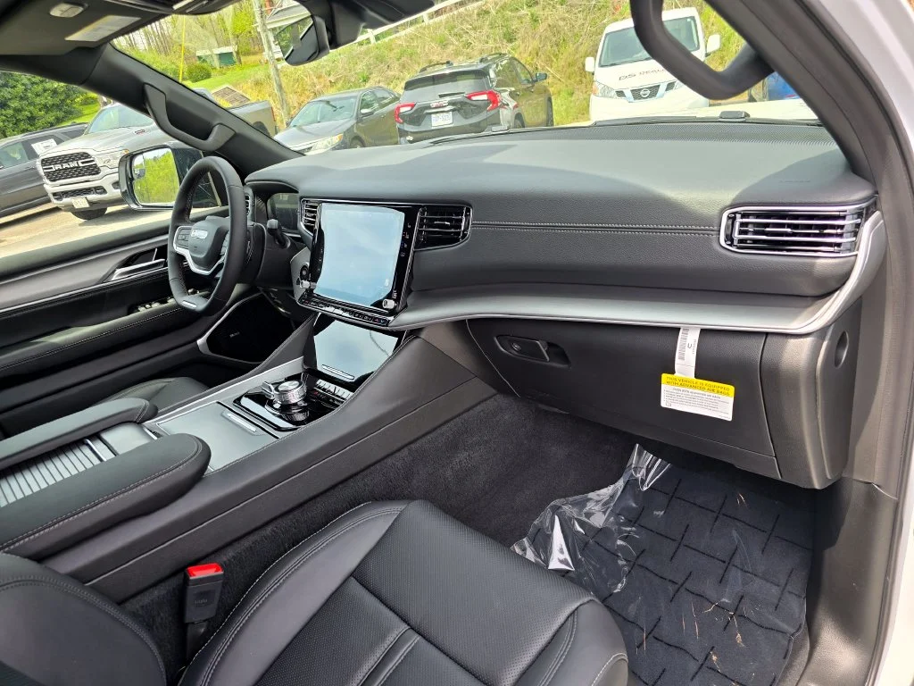 New 2026 White Jeep Limited Altitude image 28