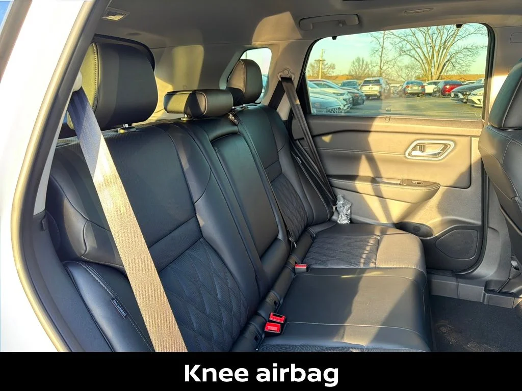 2026 Nissan Rogue Platinum - Photo 39