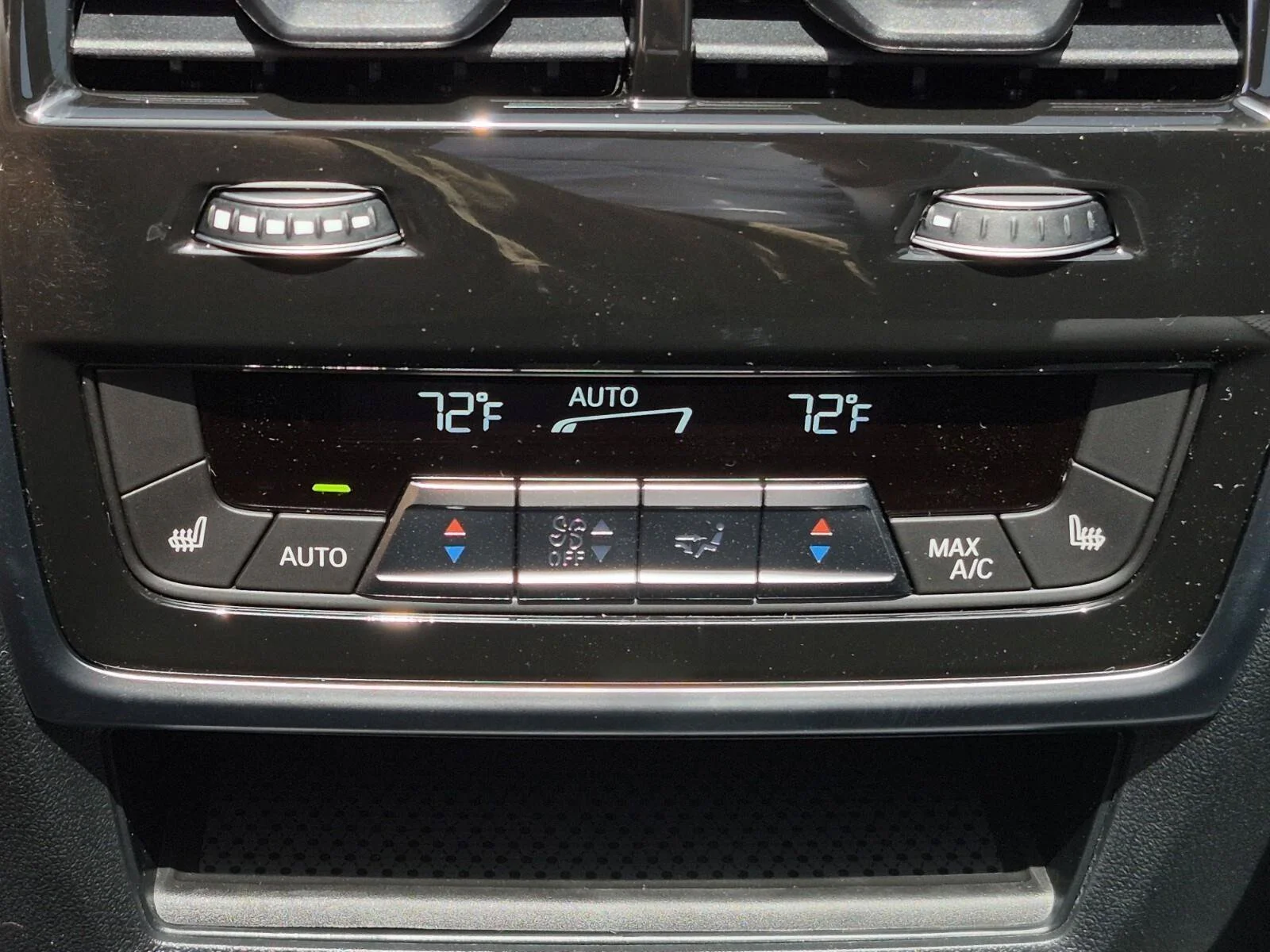 Used 2026 Brooklyn Grey Metallic BMW sDrive40i image 21