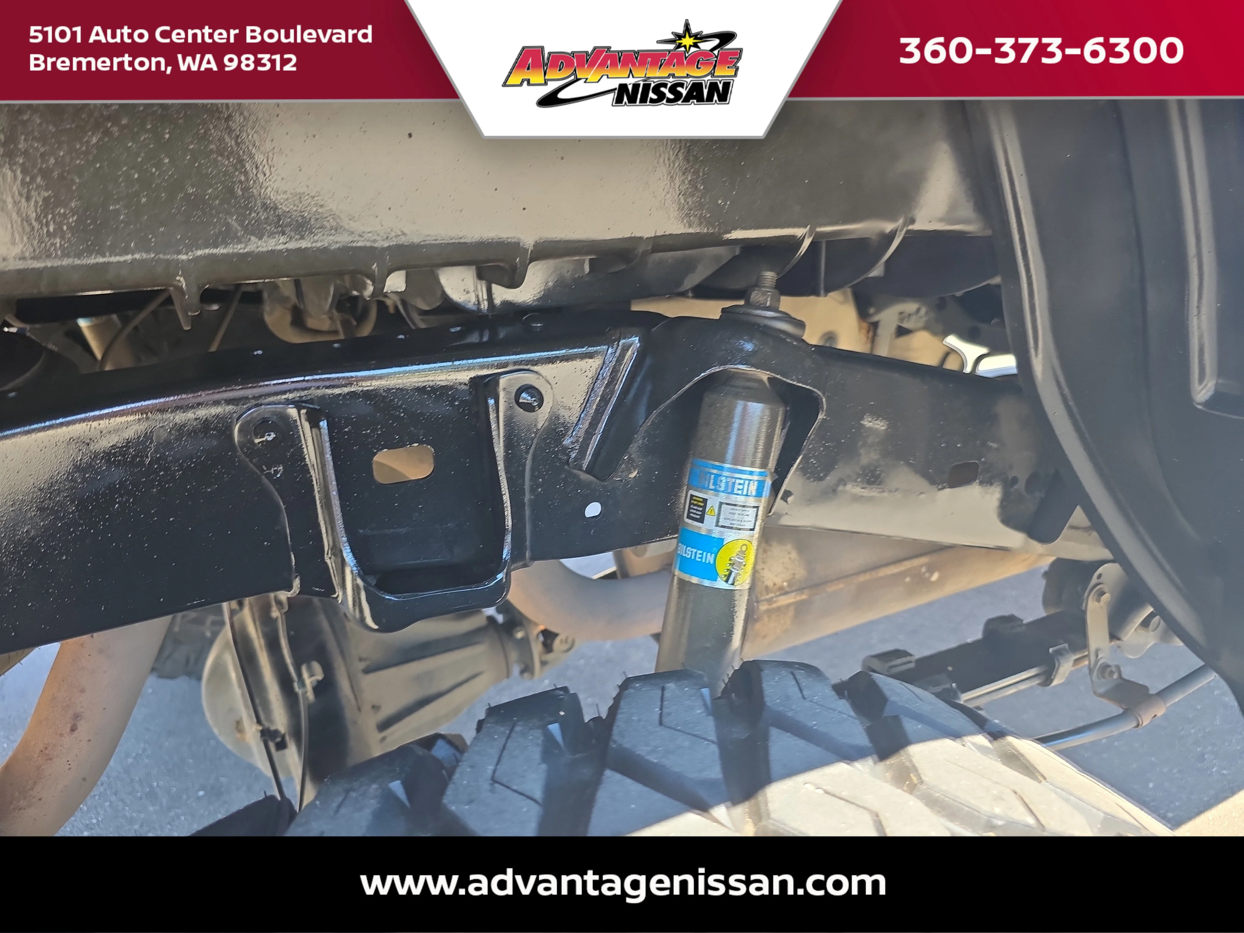 Used 2018 Midnight Black Metallic Toyota SR5 image 23