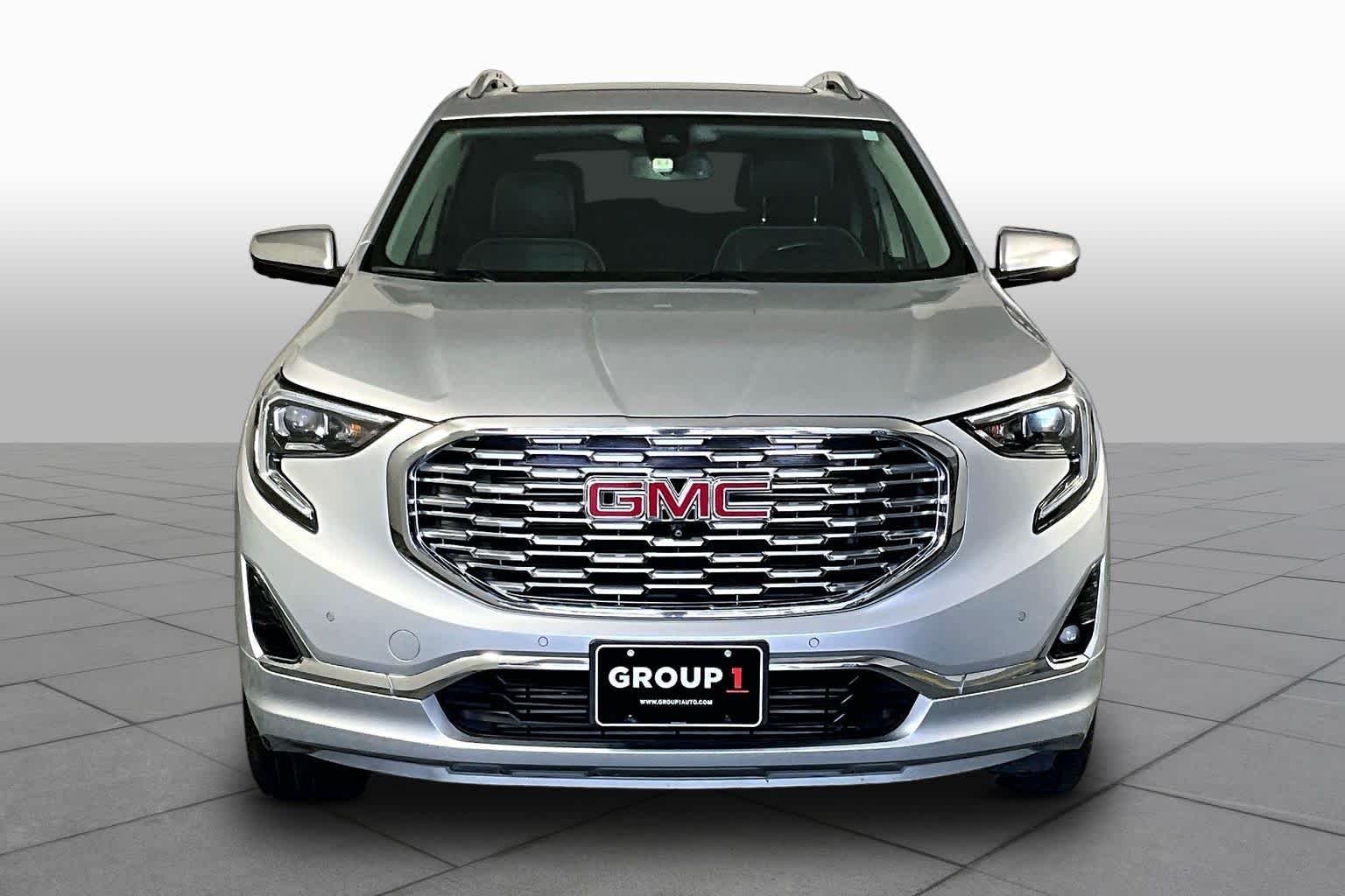 Used 2019 Quicksilver Metallic GMC Denali image 4