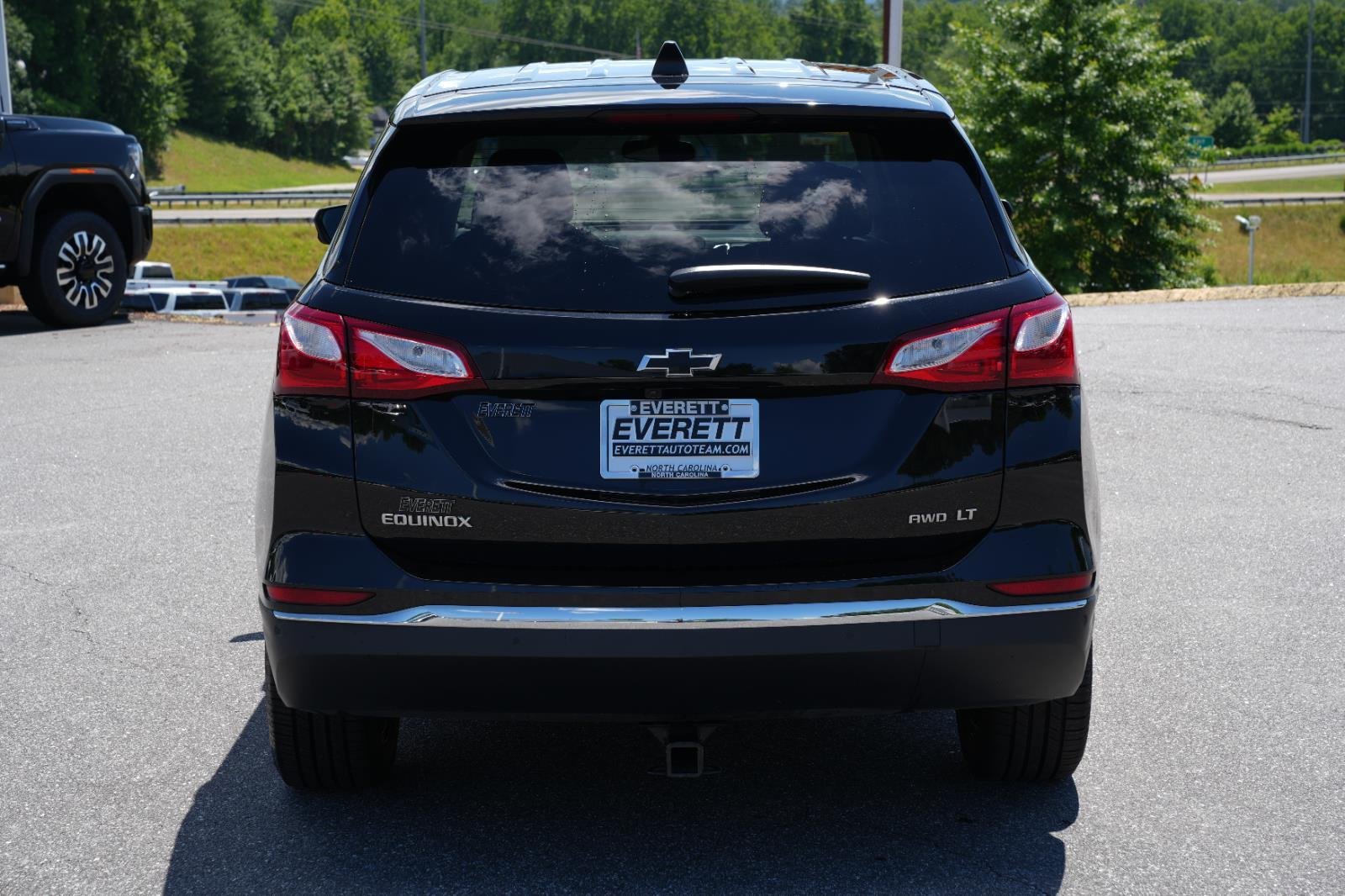 Used 2021 MOSAIC BLACK METALLIC Chevrolet LT image 6