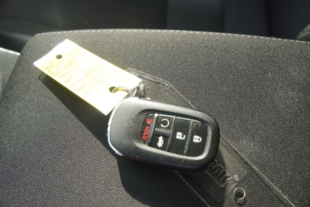 Used 2025 Solar Silver Metallic Honda Sport image 2