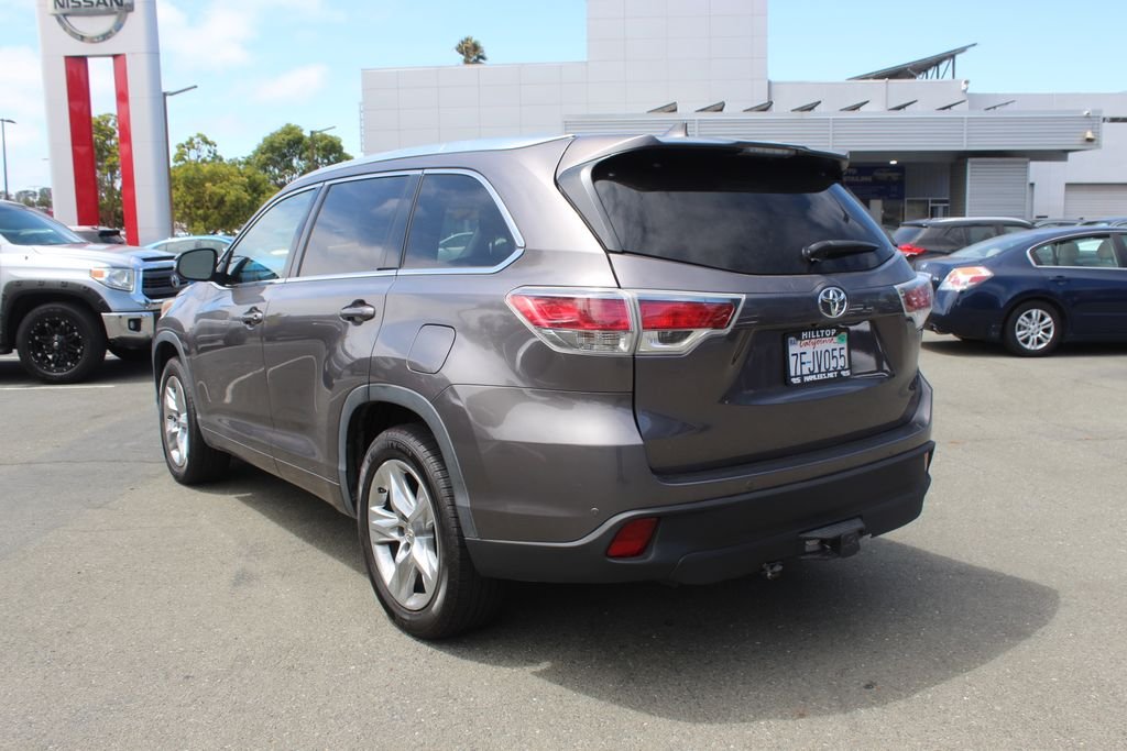 Used 2014 Gray Toyota Limited image 9