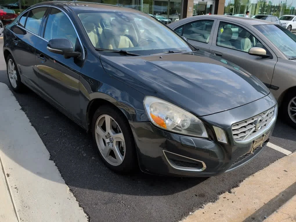 2013 Volvo S60 T5 Premier