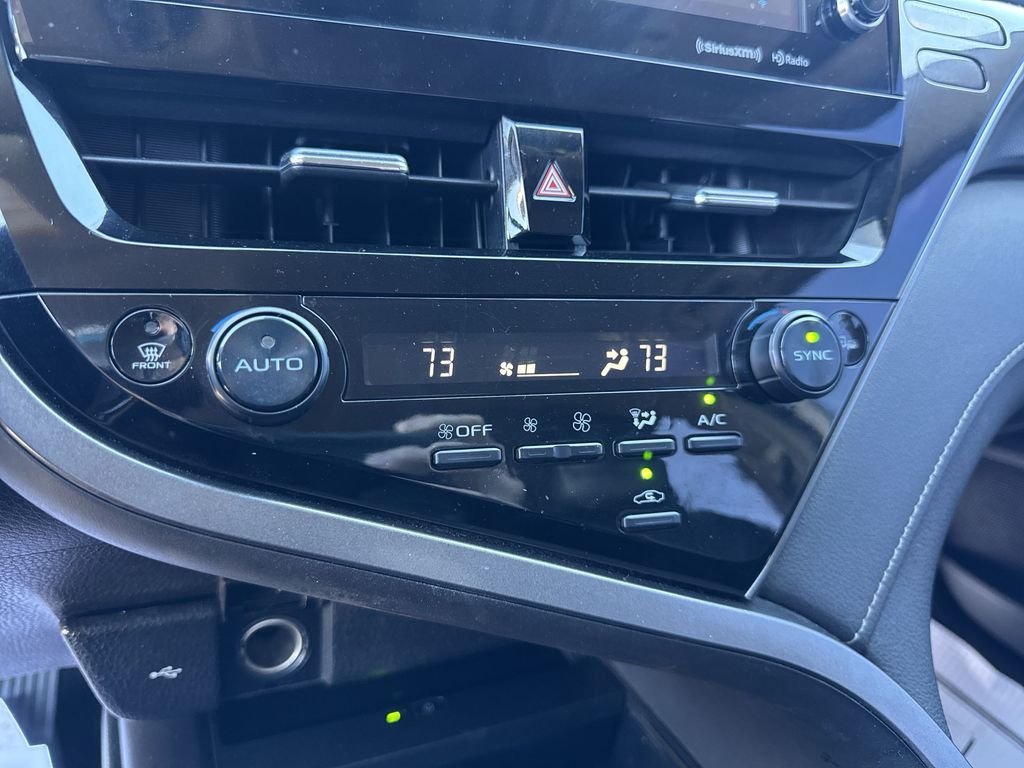 2022 Toyota Camry XSE - Photo 19