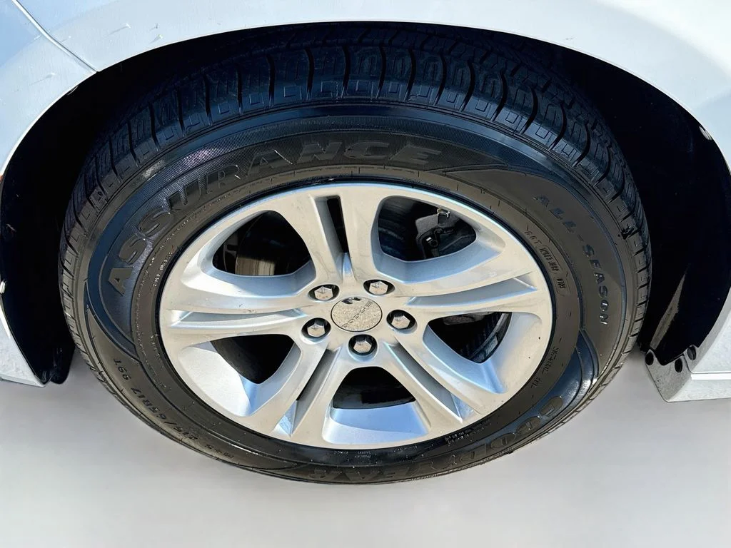 Certified Used 2022 White Knuckle Clearcoat Dodge SXT image 31