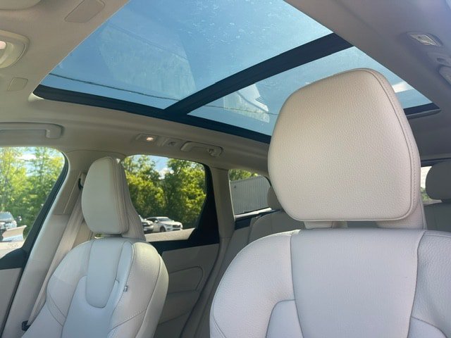Used 2024 Silver Volvo Core Dark Theme image 16
