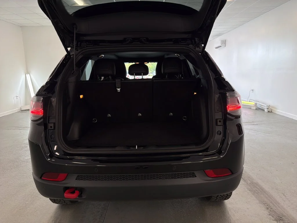Used 2025 Black Jeep Trailhawk image 7