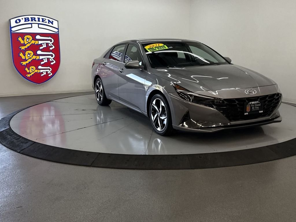 Used 2021 Fluid Metal Hyundai SEL image 1