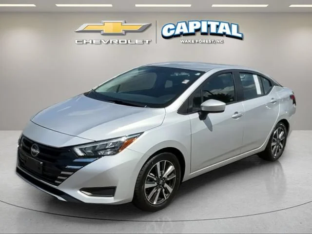 Used 2025  Nissan SV image 1
